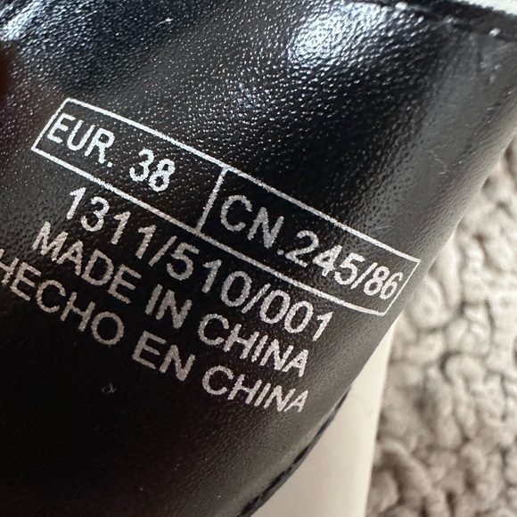 Zara White Leather Sandals - Picture 11 of 12